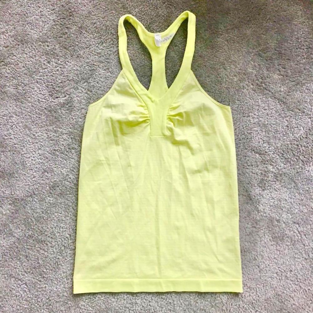 EUC Under Armour Fitted Lemon Yellow Tank